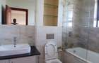 3 Bed Apartment with En Suite at Riverside Drive - 9