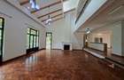 5 Bed Townhouse with En Suite at - 8