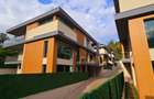 5 Bed Townhouse with En Suite at Lavington Green - 1