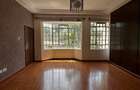 6 Bed House with En Suite at Nyari - 6