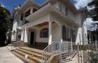 4 Bed Townhouse with En Suite in Lavington - 1