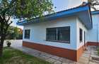 4 Bed House with En Suite at Hs99 - 10