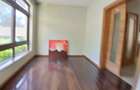 5 Bed Townhouse with En Suite at Lavington Green - 16