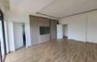4 Bed Apartment with En Suite in Riverside - 4