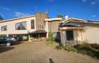 5 Bed House with En Suite in Runda - 11
