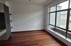 4 Bed Townhouse with En Suite at The Loft Two Rives - 19