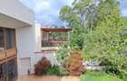 5 Bed Townhouse with En Suite in Lavington - 12