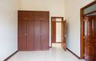 3 Bed Apartment with En Suite at Westlands - 11