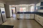 3 Bed Apartment with En Suite at Brookside - 10