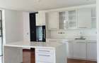 5 Bed Townhouse with En Suite in Karen Hardy - 3