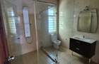 6 Bed House with En Suite in Rosslyn - 4