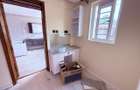 5 Bed Townhouse with En Suite in Ridgeways - 9