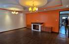 5 Bed House with En Suite in Runda - 17