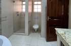 5 Bed Townhouse with En Suite in Kyuna - 18