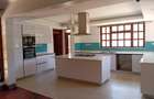 5 Bed House with En Suite in Runda - 7