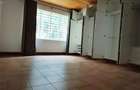 5 Bed Townhouse with En Suite in Rosslyn - 10