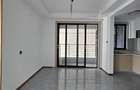 Serviced 2 Bed Apartment with En Suite in Riverside - 5