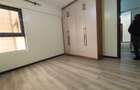 4 Bed Apartment with En Suite in Parklands - 6
