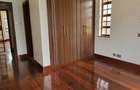 5 Bed House with En Suite in Runda - 13