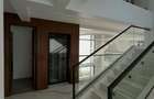 6 Bed Villa with En Suite in Lavington - 5