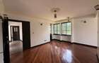 5 Bed House with En Suite in Runda - 18