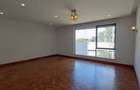 5 Bed Townhouse with En Suite in Lavington - 12