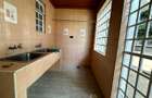 5 Bed Townhouse with En Suite in Lavington - 3