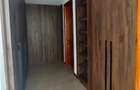 4 Bed Apartment with Swimming Pool in Riverside - 6