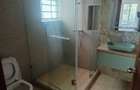 5 Bed Townhouse with En Suite at Lonetree - 10