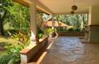 5 Bed Villa with En Suite in Rosslyn - 6