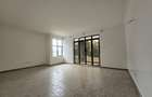 4 Bed House with En Suite in Ridgeways - 9