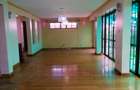 5 Bed Townhouse with En Suite in Lavington - 1