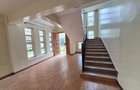4 Bed House with En Suite in Thome - 12