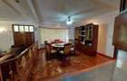 5 Bed House with En Suite at Flem Tree - 6