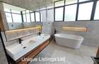 5 Bed House with En Suite in Nyari - 11