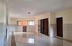 4 Bed Apartment with En Suite in Brookside - 5