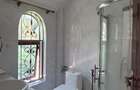 5 Bed Townhouse with En Suite in Lavington - 14