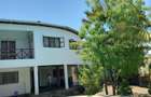 3 Bed House with En Suite in Diani - 2