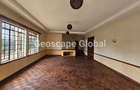 5 Bed House with En Suite in Runda - 2