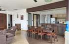 Serviced 3 Bed Apartment with En Suite at Beach Road - 8