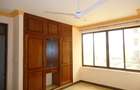 3 Bed Apartment with En Suite at Off Linksroad - 6