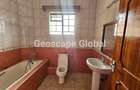 5 Bed House with En Suite in Runda - 7