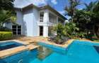 5 Bed Townhouse with En Suite in Runda - 18