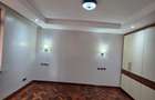 4 Bed Apartment with En Suite in Riverside - 11