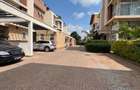 4 Bed Townhouse with En Suite in Lavington - 9