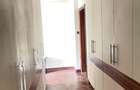 4 Bed Apartment with Swimming Pool in Riverside - 13