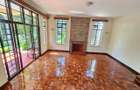 4 Bed House with En Suite in Rosslyn - 5