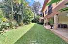 5 Bed Townhouse with En Suite at Kyuna Road - 2