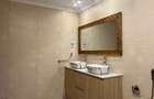 5 Bed Townhouse with En Suite in Rosslyn - 15