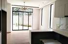 5 Bed Townhouse with En Suite in Lavington - 7